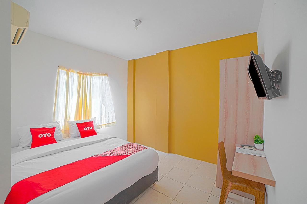 מדאן Oyo 90637 Rumah Ni Karo מראה חיצוני תמונה
